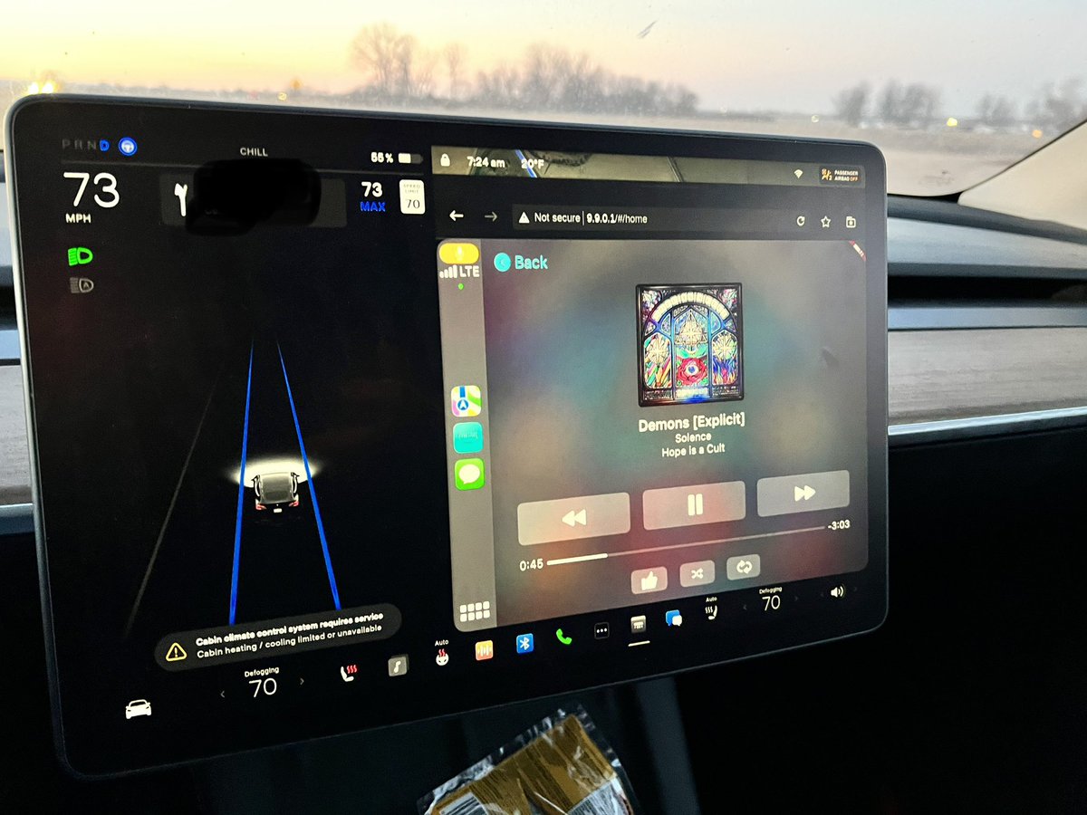 schneidly23's tweet photo. Shoutout to @TeslaAndroid @SolenceOfficial for the entertainment on my 4 hour drive to get my Tesla serviced https://t.co/avEuIZteaQ