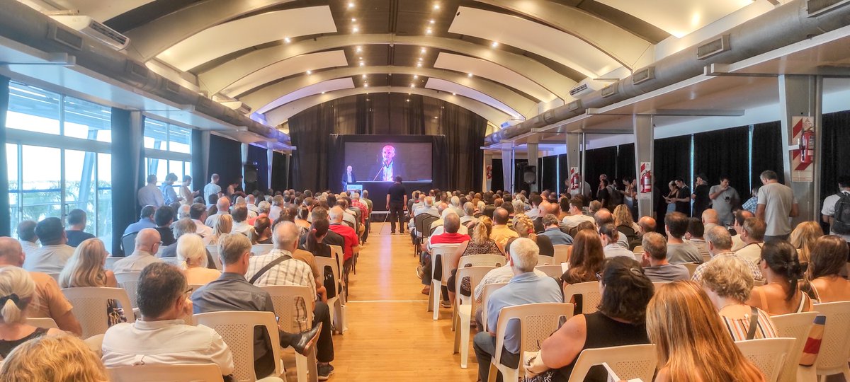 camionerosdeSF's tweet photo. Ayer estuvimos en la presentación del #libro "#Rosario. Metrópolis y Región", junto al Senador Nacional Marcelo Lewandowski y autoridades nacionales y provinciales para atender propuestas con el objetivo de mejorar la calidad de vida de los #santafesinos. https://t.co/rOExVOtkeD