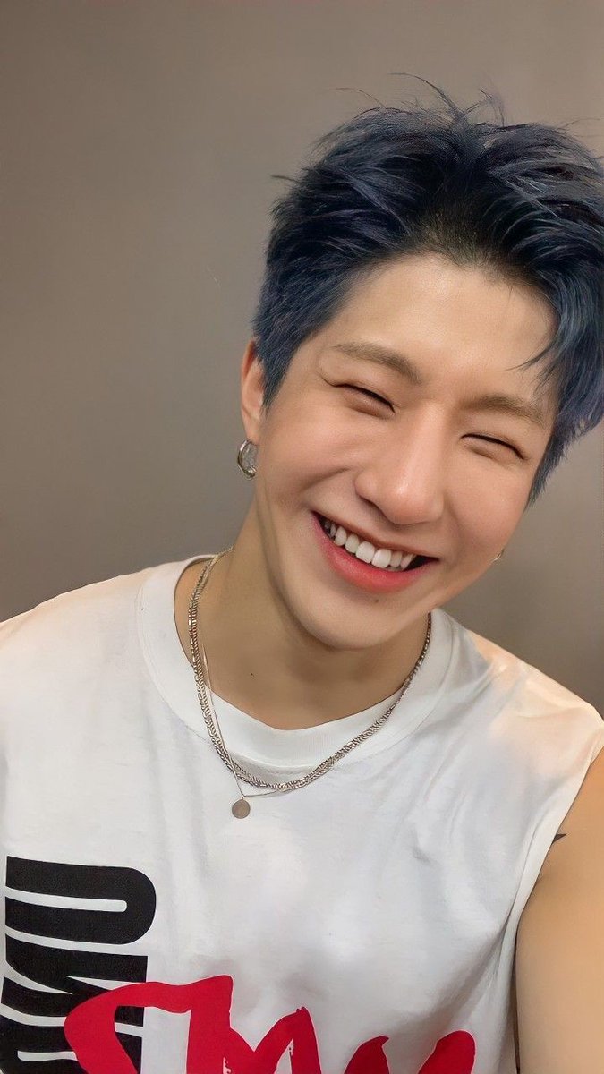 ColombiaAstro's tweet photo. 🎂💚HAPPY BIRTHDAY TO OUR BOSS JINJIN 💚🎂
Jinwoo nuestro precioso y encantador líder, la guía más grande de Aroha y uno de los hombres más talentosos del mundo. Gracias por siempre darnos amor incondicional, gracias por regalarle al mundo tu talento. Gracias por cuidar a todos https://t.co/9lGyrJQd1S
