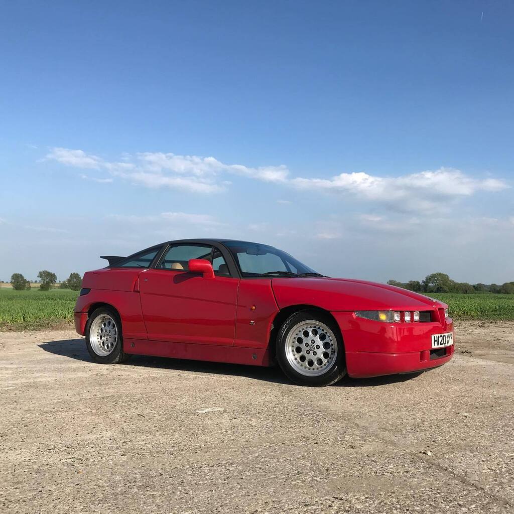 massimopini's tweet photo. Is it Spring yet? #alfaromeosz #alfasz #ilmostro #es30 #mp 
-
-
-
#alfaromeo #bussov6 #zagato https://t.co/1CHVgaaOmX https://t.co/JEuZtTk3dw