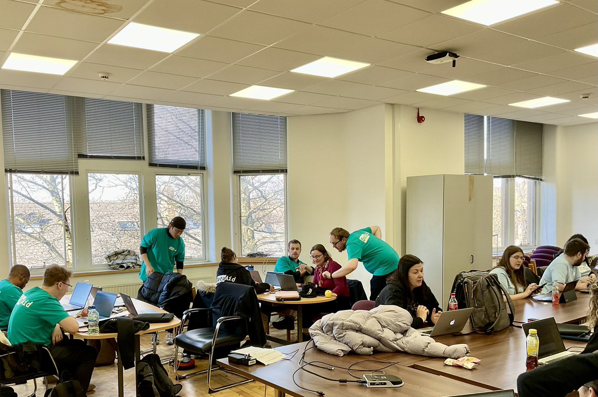 We don’t let technical difficulties get in our way! Our teams of analysts showed great ingenuity this morning and found inventive solutions to carry on the analysis with no internet! We have now relocated and are back online!