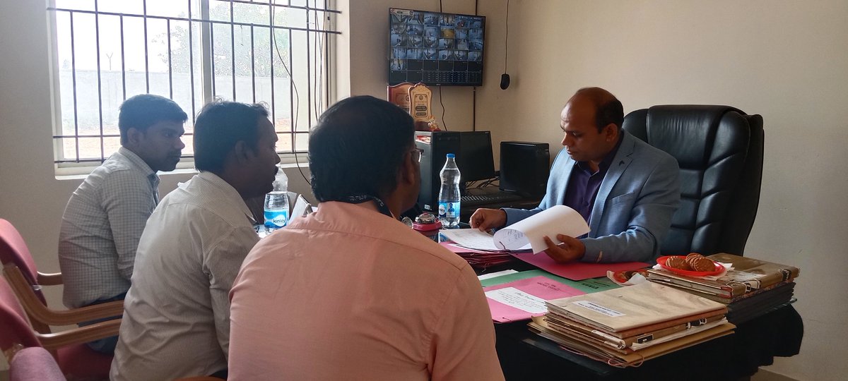 MMDRSKolar's tweet photo. @DOMGOK Today Honbl'e Director Sri. Raghavendra sir and Asst. Director Sri Shiva Kumar sir paid a visit to PETC Centre Dr. APJ Abdul Kalam Residential school Kolar,, https://t.co/mVsSmydgr7