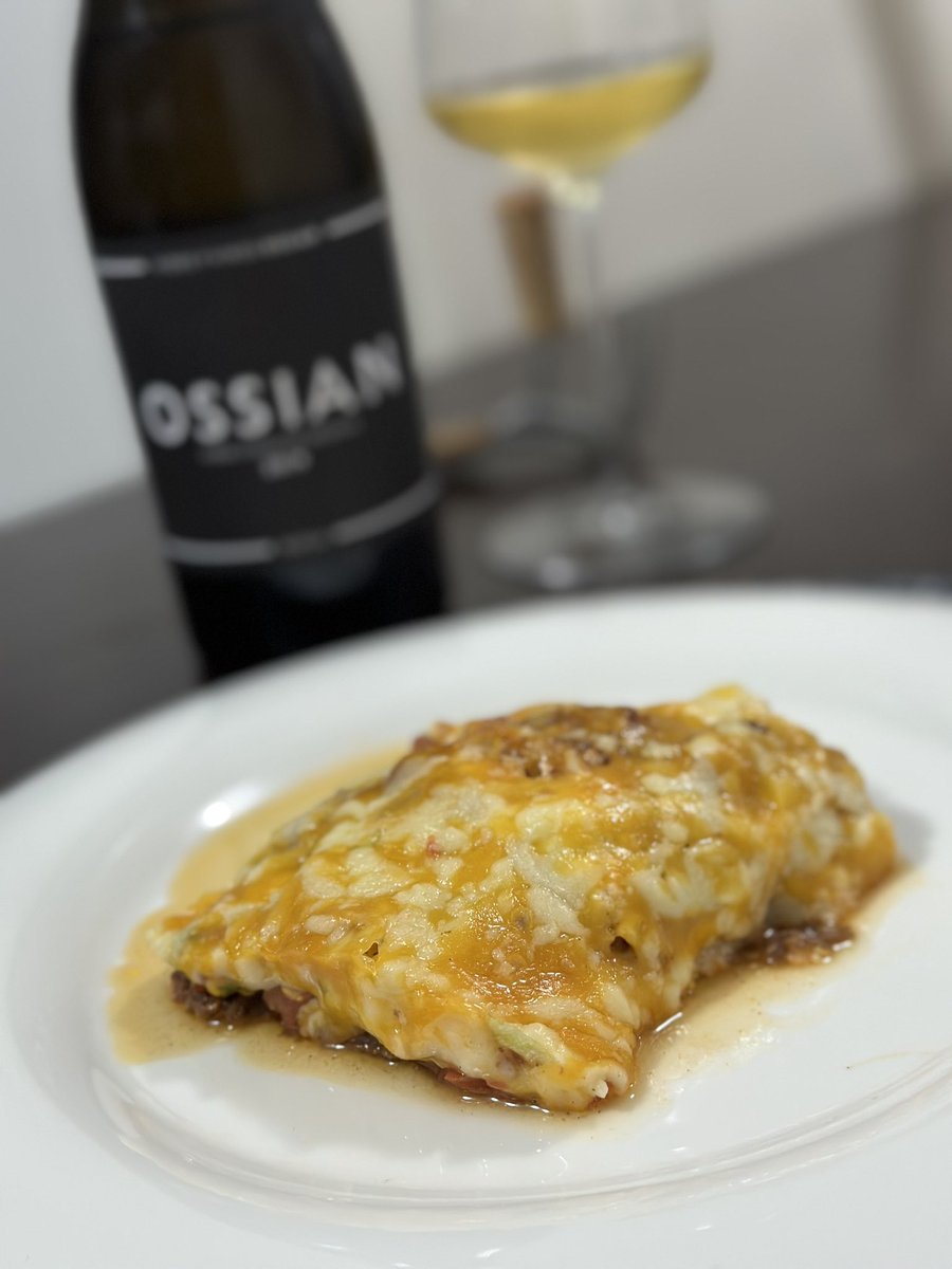 Grata sorpresa, primera vez que pruebo este Verdejo y tengo que confesar qué de los mejores verdejos hasta el momento.. 

Con unos añitos estará DPM.