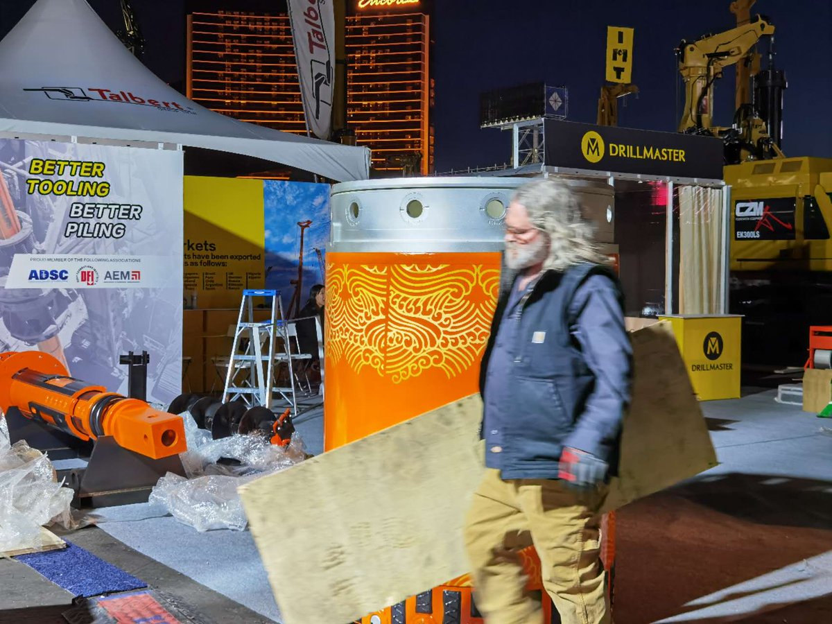 Imachinemall's tweet photo. 📢📢📢DrillMaster, the parent company of imachine, is participating in the Las Vegas Exhibition, one of the three major global construction machinery exhibitions! 
🤝🤝🤝Welcome friends from all walks of life to the booth for guidance.
Website🌐https://t.co/3Pnp0VJbn1 https://t.co/ZwH1F0EyVa