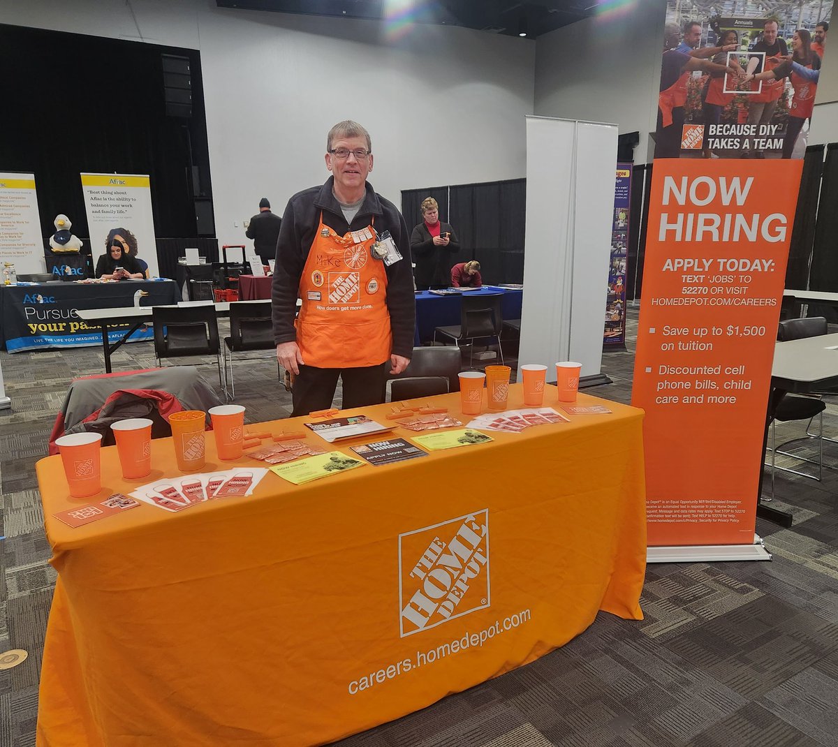 Sharing #OrangeOpportunities at JET career fair. <a href="/PatrickMoran55/">Patrick Moran</a> <a href="/THDBethGeorge/">Bethany George</a>