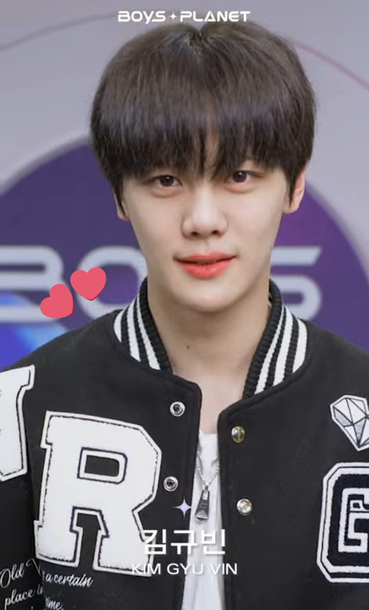 #귭청 연상 옷이었음..