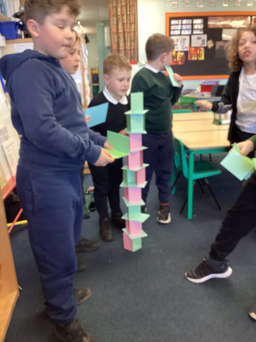GunthorpeCofEPS's tweet photo. Infant 2 superb @Aspire_MAT science challenge building tall towers #BritishScienceWeek https://t.co/vbpwPl6hn1