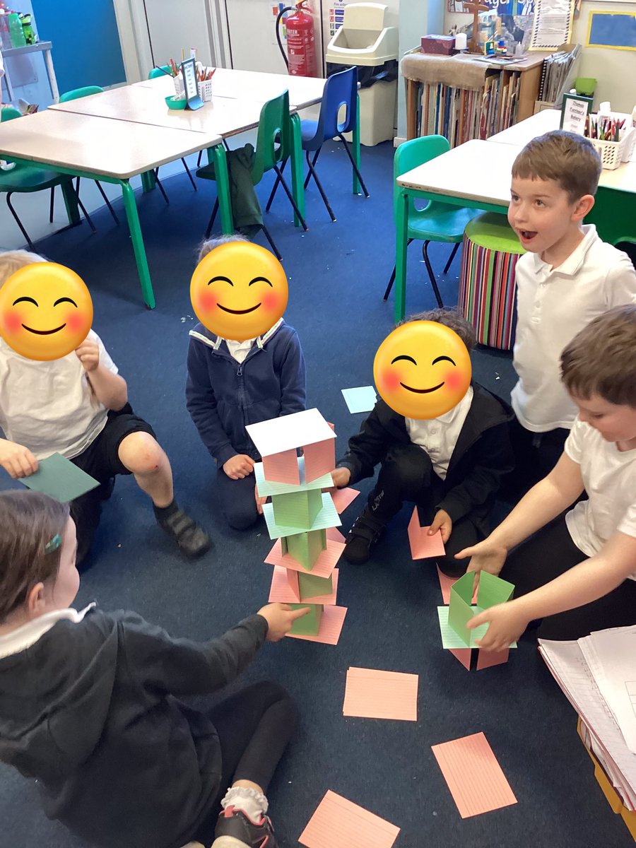 GunthorpeCofEPS's tweet photo. Infant 2 superb @Aspire_MAT science challenge building tall towers #BritishScienceWeek https://t.co/vbpwPl6hn1