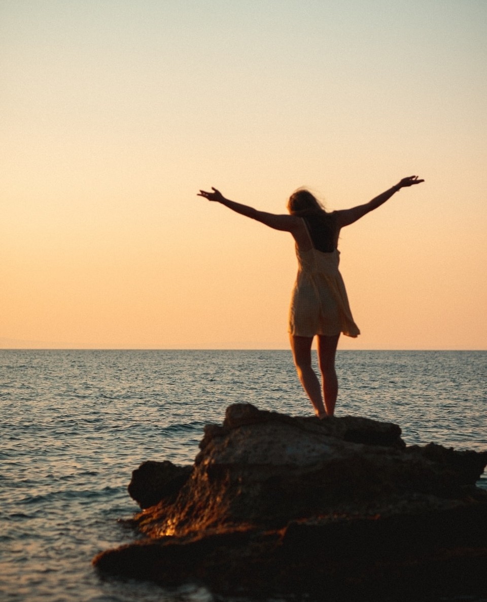NickyRowbotham's tweet photo. Movement and exercise helps us release our stress, clear our head and improve our vagal tone, whilst providing all those feel good endorphins.⁠ How are you moving your body today?⁠
⁠ https://t.co/AZ9Nm6J6d8