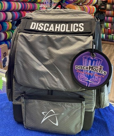 discaholics_'s tweet photo. We offer helpful suggestions if you need help picking something out. Whatever color you want or design of the golf bag you want, we have it. Call now to learn more! 
 
#DiscGolfBags #DiscGolfBackpacks https://t.co/l3JEOpvQft https://t.co/PDaUZwfsmv