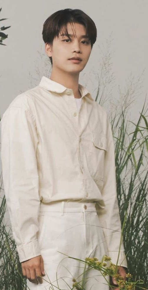 dejie__'s tweet photo. TAEIL 태일 The 1st Mini Album 〖Bloom〗

➫ 2023.06.14 6PM (KST)

#TAEIL #태일 #문태일
#NCT127 #NCT127 #moondanse
#Bloom #TAEIL_BLOOM https://t.co/OnLmqKMFhm