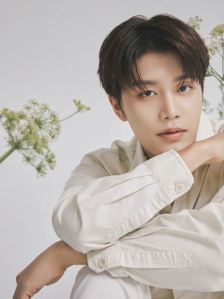 dejie__'s tweet photo. TAEIL 태일 The 1st Mini Album 〖Bloom〗

➫ 2023.06.14 6PM (KST)

#TAEIL #태일 #문태일
#NCT127 #NCT127 #moondanse
#Bloom #TAEIL_BLOOM https://t.co/OnLmqKMFhm