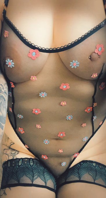 Titty Tuesday !   Follow for more 😉  @nylonclub1  @RedVxxxen   #milf #milfnation  #tittytuesday  #tattooedgirls #nylonfetısh<a class="tags" target="_blank" title="On Twitter" href="/?out=eyJ0eXAiOiJKV1QiLCJhbGciOiJIUzUxMiJ9.eyJpYXQiOjE3MjQ2NTczMDUsImlzcyI6InR3cG9ybnN0YXJzLmNvbSIsIm5iZiI6MTcyNDY1NzMwNSwiZXhwIjoxNzU2MTkzMzA1LCJyZWRpcmVjdF91cmwiOiJodHRwczovL3R3aXR0ZXIuY29tL255bG9uY2x1YjEifQ.Go6st3u9kDUgyEbieBE4VSaGl4fxp11RTTDa7mQabkqVXgJsXAjFBT6gLbwjWkUkQ1M-7z5LyA96kFMNg7MVnQ">@nylonclub1</a><a href="/tag/tattooedgirls"class="tags"><span>#tattooedgirls</span></a><a href="/tag/tittytuesday"class="tags"><span>#tittytuesday</span></a><a href="/tag/milf"class="tags"><span>#milf</span></a><a href="/tag/milfnation"class="tags"><span>#milfnation</span></a>