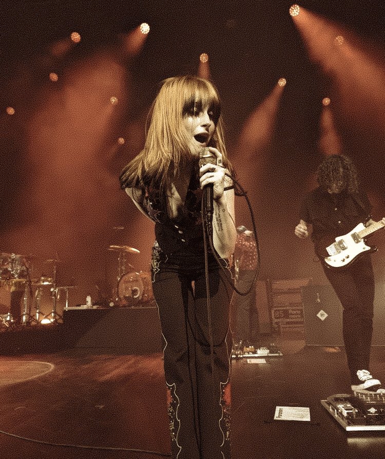 𝐌𝐢𝐜 🕷 (@mic0lightning) / Posts / X