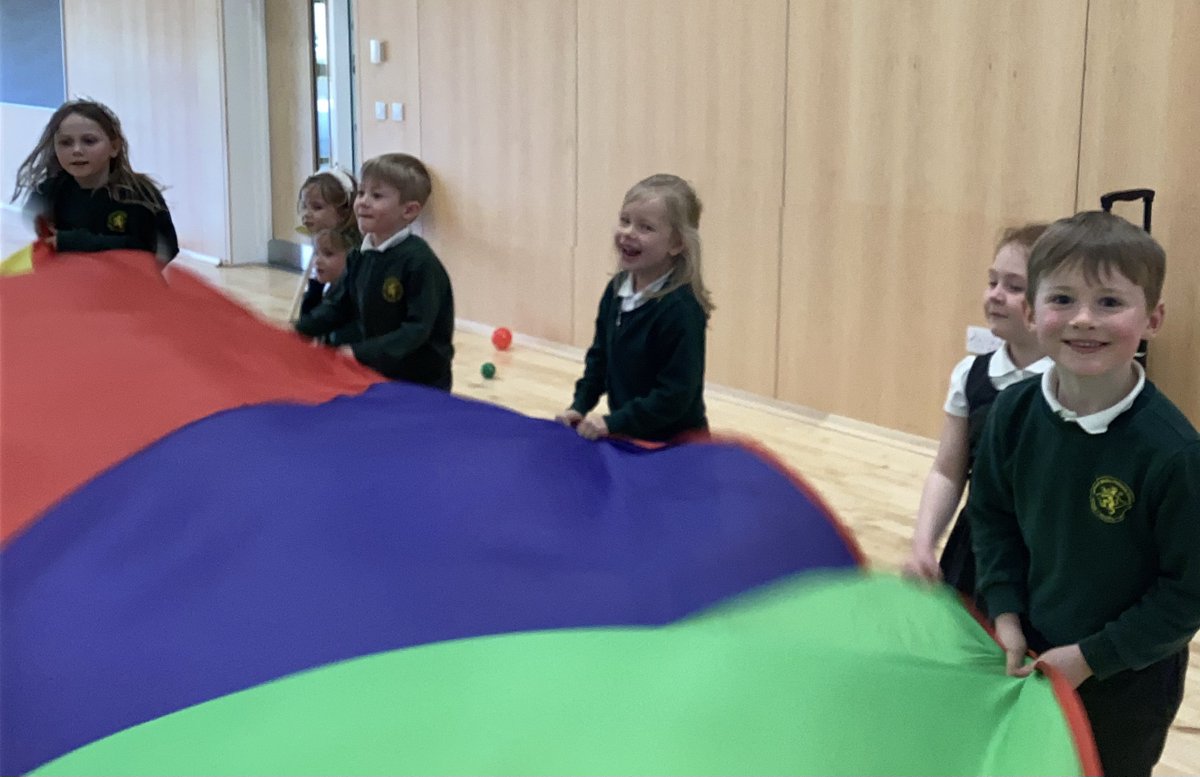 LethamMains's tweet photo. P1 had a brilliant time playing listening games this afternoon #happyhealthylearning https://t.co/pbzssKCTSu
