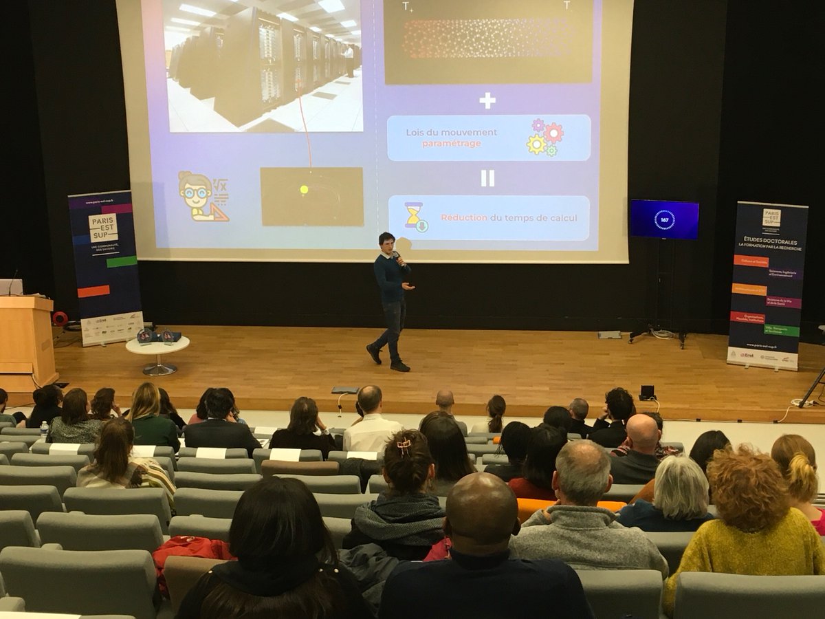 ParisEstSup's tweet photo. Régis (#Cermics) présente sa thèse « Méthodes innovantes pour le calcul de la réponse linéaire de processus stochastiques hors d’équilibre » https://t.co/ABaxXswcIg