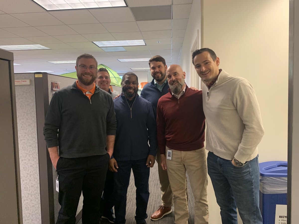 #quarterzipdayatthessc Apparently it is quarter zip day at the SSC.  Well done gentlemen.