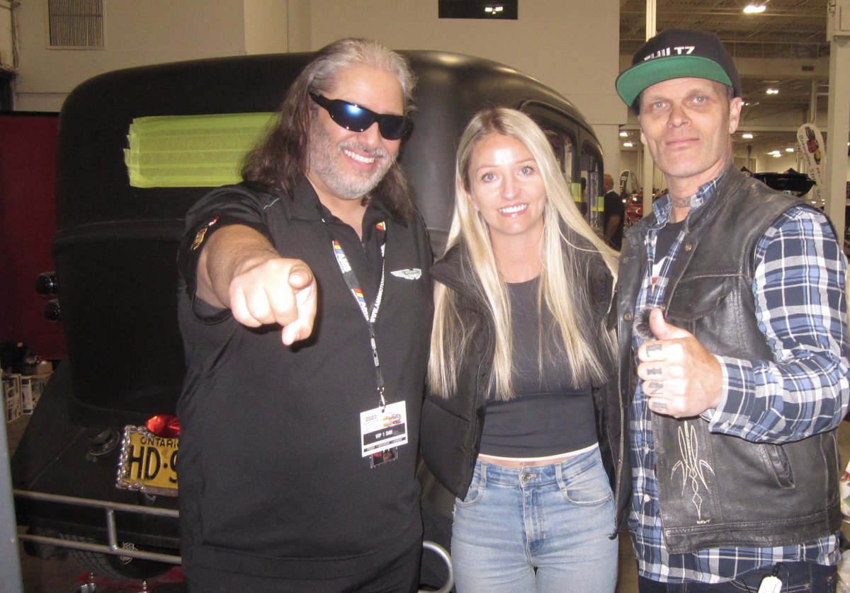 rayraycaraballo's tweet photo. Had a great time chopping it up with Bad Chad and meeting Jolene at MotoRama 👍🏼👍🏼😎 https://t.co/jhxphV8Ikz