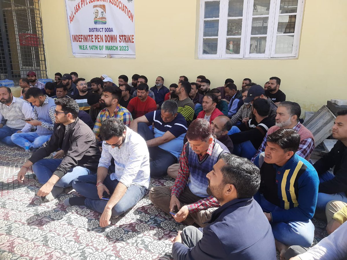 panchayat_j's tweet photo. 3 Days Pen Down Strike of JK UT Panchayat Secretaries Begins From Today. 
 Requested LG Administration,Chief Secretary and Commissioner Secretary RDD for early redressal of Grade Pay, DPC, Recruitment Rules and other genuine demands of Cadre 
@OfficeOfLGJandK @mandeep082 @jkrddpr https://t.co/l8fCSMtq0l