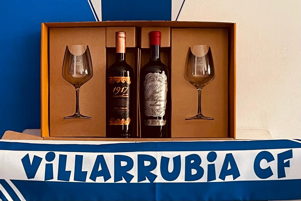 VXVILLARRUBIACF's tweet image. 📌 Este finde tenemos...

👌 PLA-NA-ZO

3️⃣ Partidos en el Nuevo Campo 🏟️

🎁 SORTEAZO

🤍💙 Camiseta
💚💙 Camiseta
🍷 3 estuches de vino
🫒 1 estuche de aceite

🍷 #CooperativaElProgreso
🏗️ #Formac