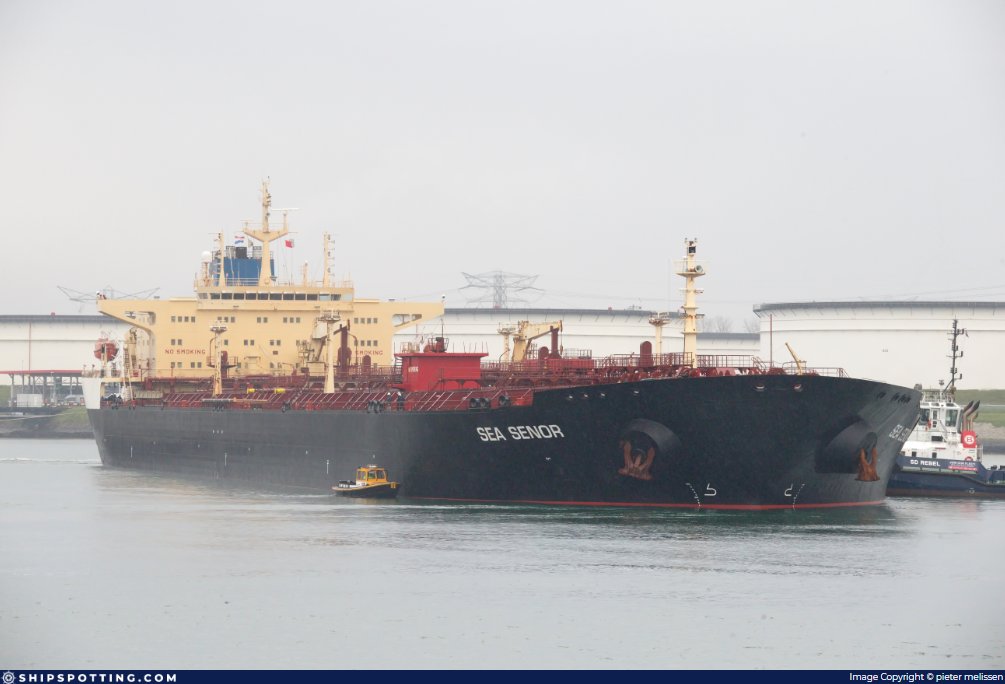 tonnagewatch's tweet photo. ** queue Merengue music **

The SEA SENOR (IMO - 9308950), a 109,647 DWT LR2 Tanker, is currently transiting the Strait of Malacca having left Barcelona on/around the 6th February 2023. Nice.

#shipping #vessels #tonnage #tonnagewatch #tanker #merengue #straitofmalacca #seasenor https://t.co/nwPYwtVRe7