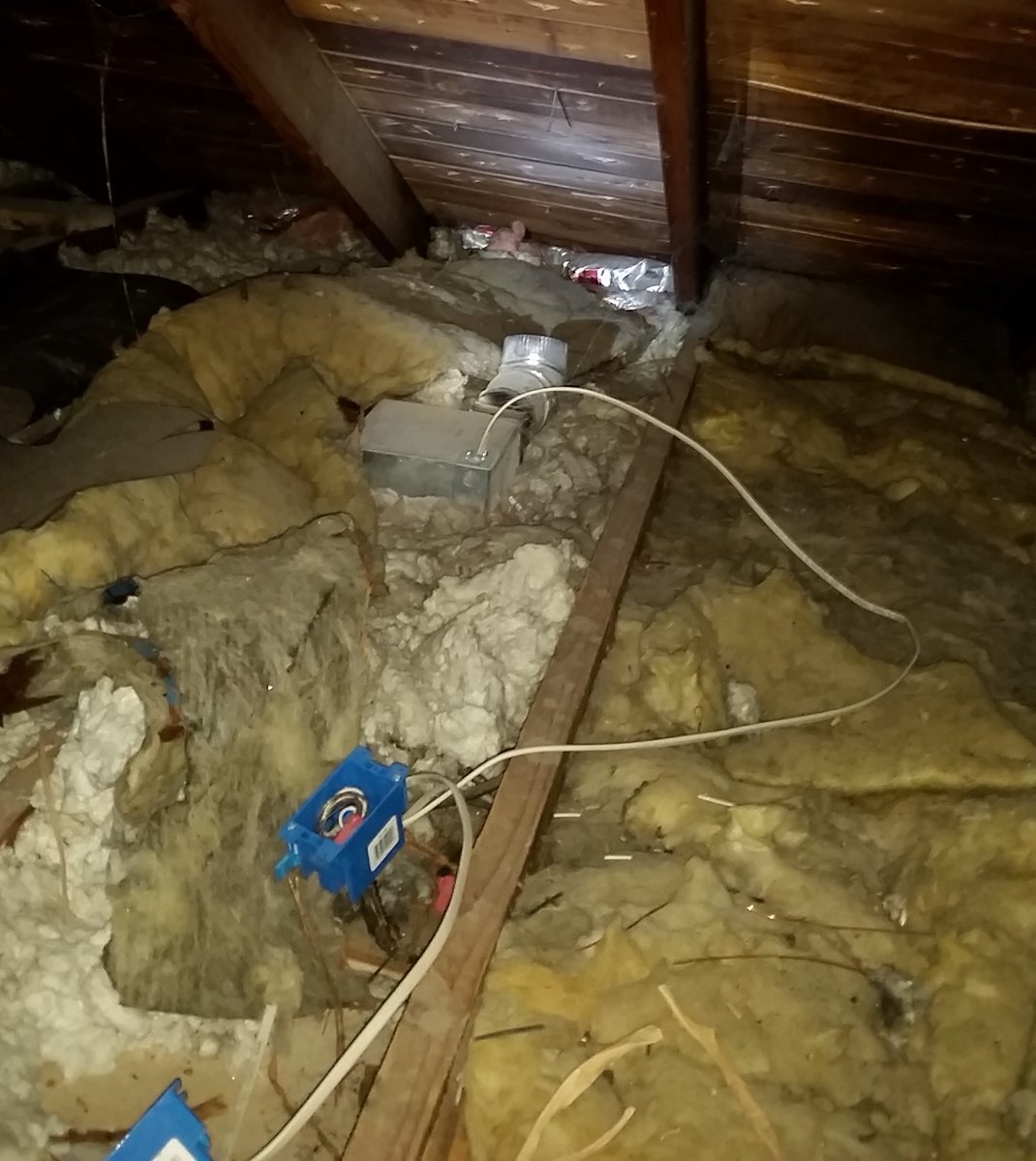 rightinsulation's tweet photo. Good insulation at home is crucial for maintaining comfort and keeping energy bills low. It helps to maintain consistent temperatures, block external noise, and improve air quality. In addition, it protects against moisture buildup and prevents mold growth.

#RealEstate @hgtv https://t.co/psCUOWW8XX