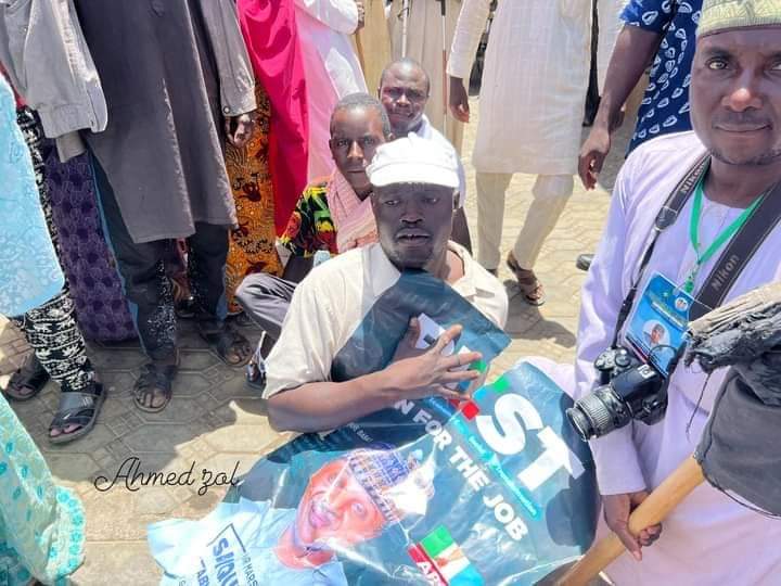 AirSadeeq's tweet photo. Persons living with Disabilities paid a solidarity visit to APC gubernatorial candidate of Bauchi State Air Marshal Sadeeq Baba Abubakar. @CAS_AMSadique
@Sadiya_farouq
@YakubDogara https://t.co/bKv0PhuSKI