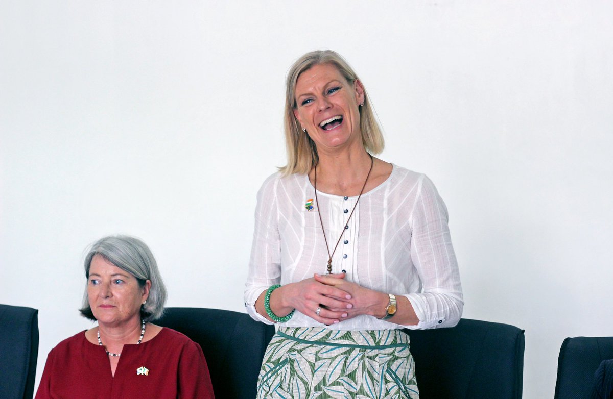 MuhimbiliTaifa's tweet image. Waziri wa Ireland katika Idara ya Kilimo, Chakula na Majini Seneta Pippa Hackett ameipongeza Hospitali ya Taifa Muhimbili kwa huduma nzuri za matibabu na malezi ya watoto wenye saratani wanaokuja kupata huduma hospitalini hapa.