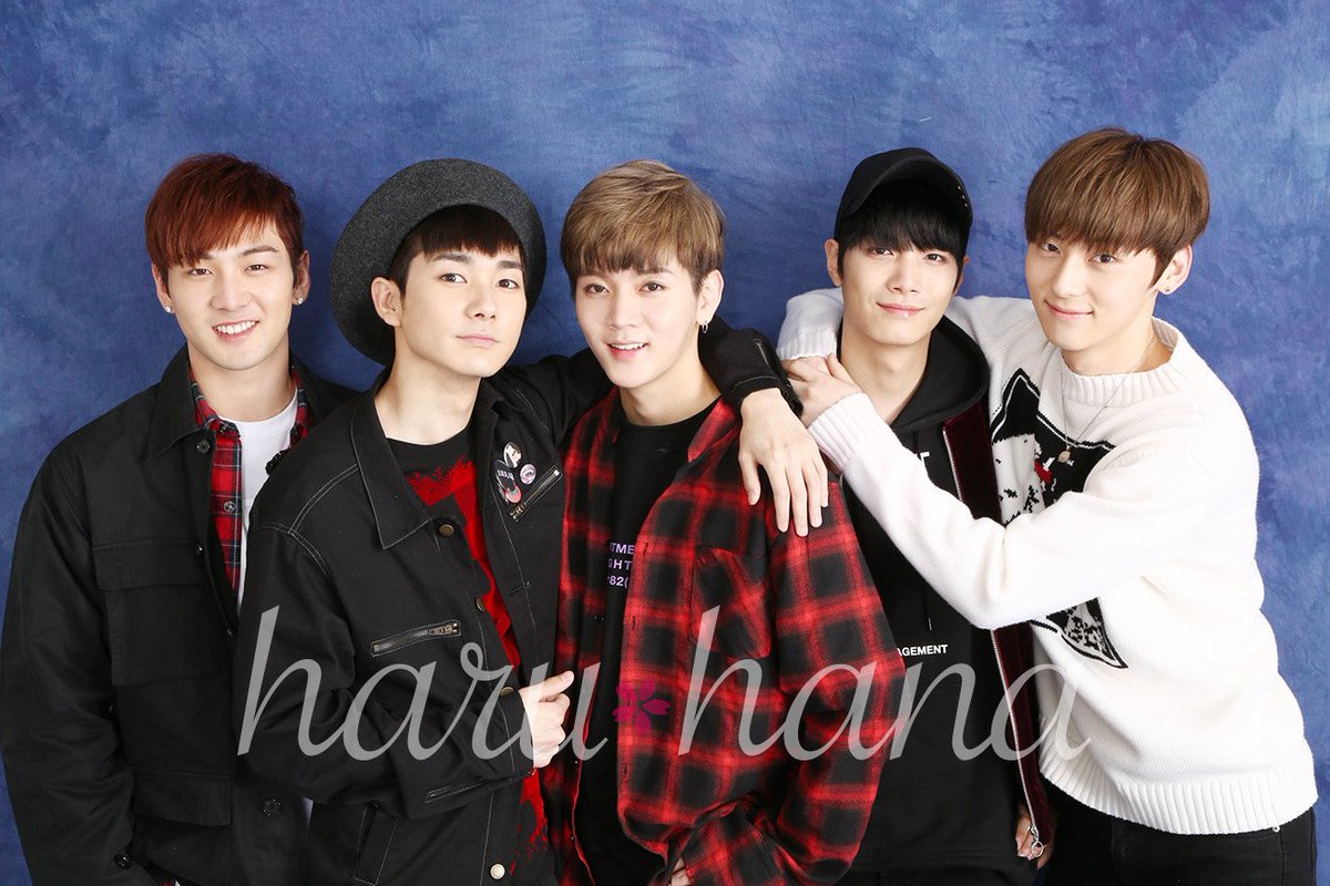 taeteetea's tweet photo. Happy anniversary NUEST ❣️
Thank you for no-skip discography, funny contents, inspirational story about not giving up, happy memories, tr@uma every February, bittersweet happiness/memories every March 15 and most importantly, thank you for naming us loves 🥰 thank you for having this fandom, this is the best non irls I have.

@NUESTNEWS @Korean_Cowboys @em_jonghyeon @BAEKHO_PLEDIS @MINHYUN_PLEDIS @REN_BPM 

#뉴이스트_데뷔11주년_축하해 
#NUEST_11th_Anniversary