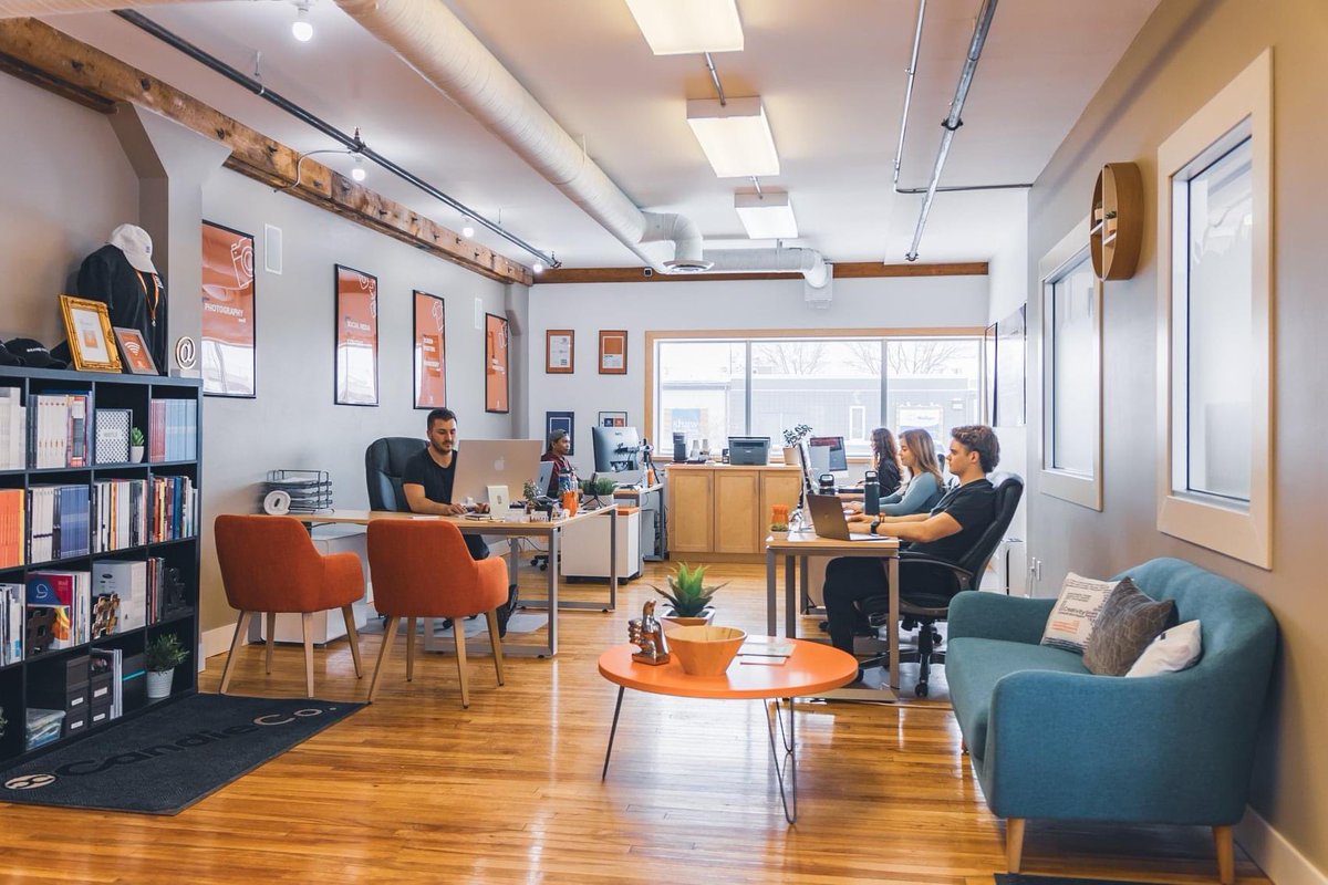 brand_stamp's tweet photo. Our in-house team works together to strengthen and elevate your business using your brand's mission and story. Our marketing professionals will work closely with you to create a customized solution based on your specific needs.
#brandstamp #yql #inhouseteam #collaboration https://t.co/b8xAXMo8FW