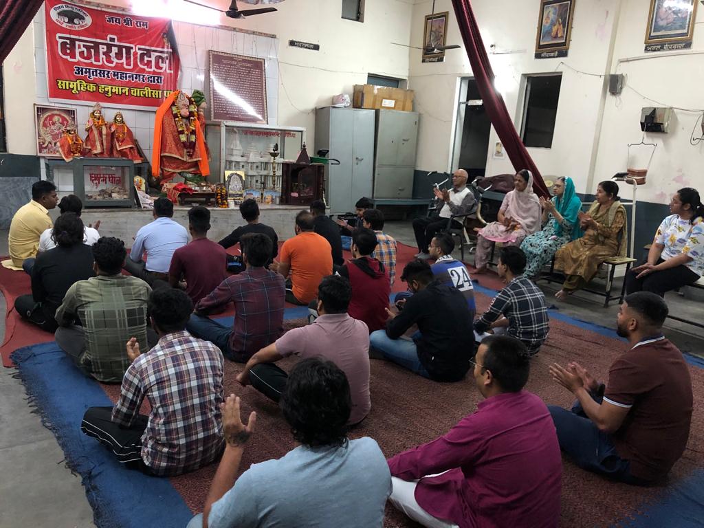 WaliaVhp's tweet photo. शिवाला प्रखंड सामूहिक हनुमान चालीसा पाठ, संकट मोचन भवन विहिप कार्यालय अमृतसर मे सम्पन्न हुआ, जय श्री राम @MParandeVHP @vskpunjab @VHPPunjab https://t.co/JY46bYsIDm