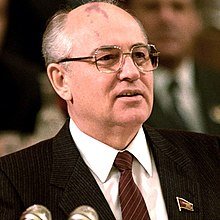 TammiMinoski's tweet image. #OTD 1990: The Congress of People's Deputies elected #MikhailGorbachev, president of the #SovietUnion. Gorbachev received a Nobel Peace Prize "for the leading role he played in the radical changes in East-West relations." #ColdWarHist #Perestroika