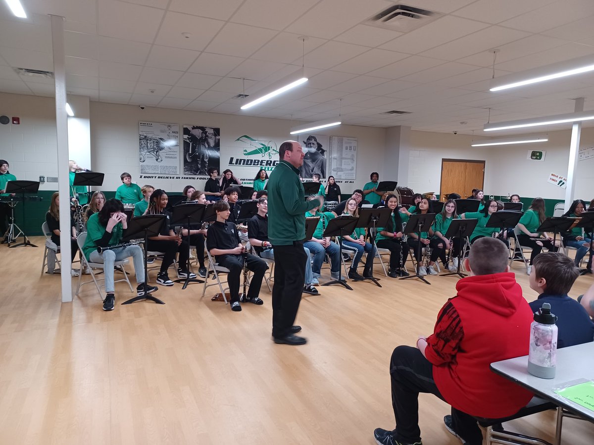 A pop up concert from RMS band on day 1 of diagnostic!