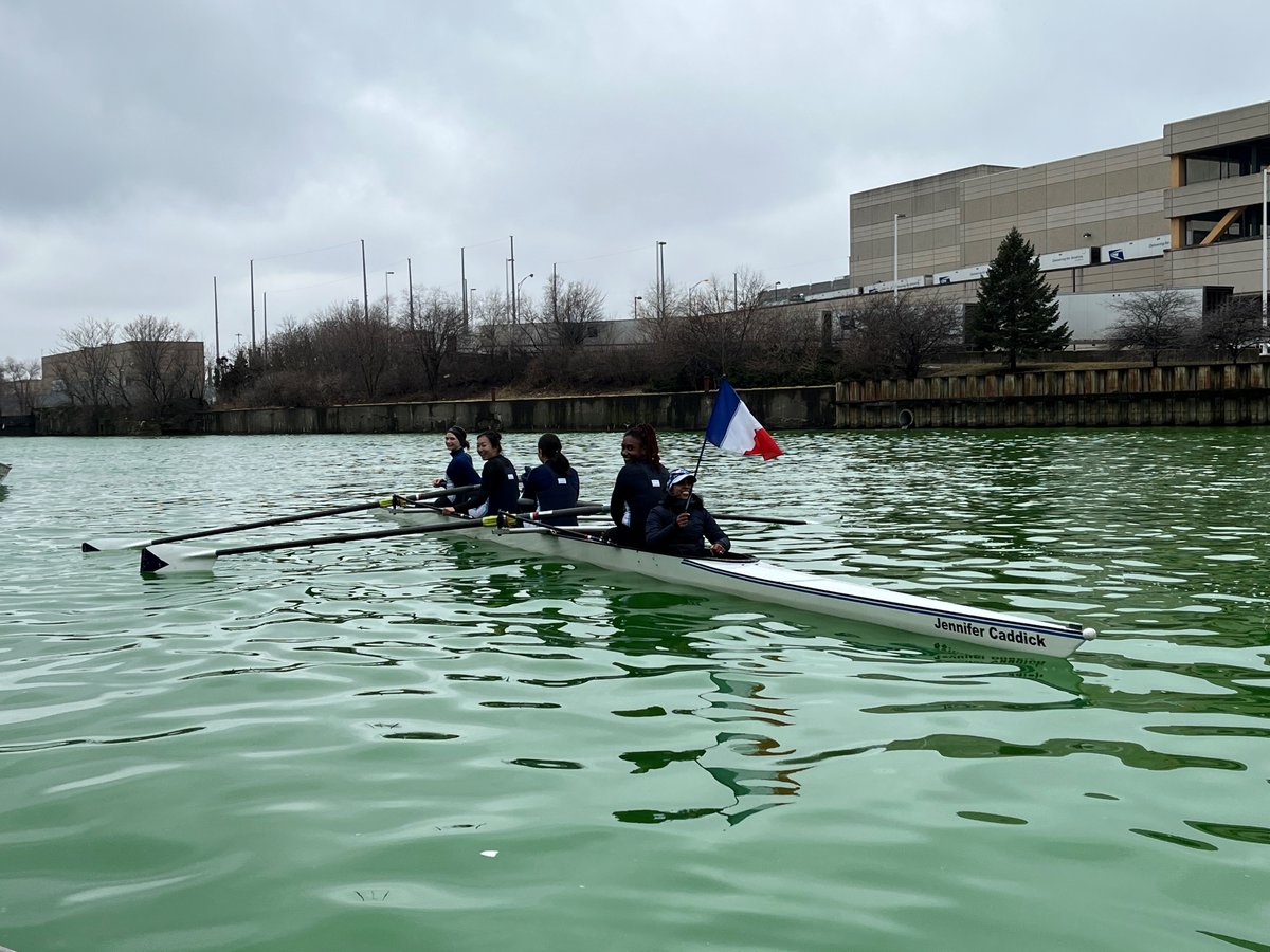 FranceinChicago's tweet photo. It's a wrap! Thank you coach @TrishBrubaker, staff, teams @lpboatclub @UChicagoCrew, Chicago Paris @ChiSisterCities and volunteers for making the race happen. What a fantastic event! Stay tuned for more...
#TerredeJeux2024 @Paris2024 https://t.co/qKo4UNLUrQ
