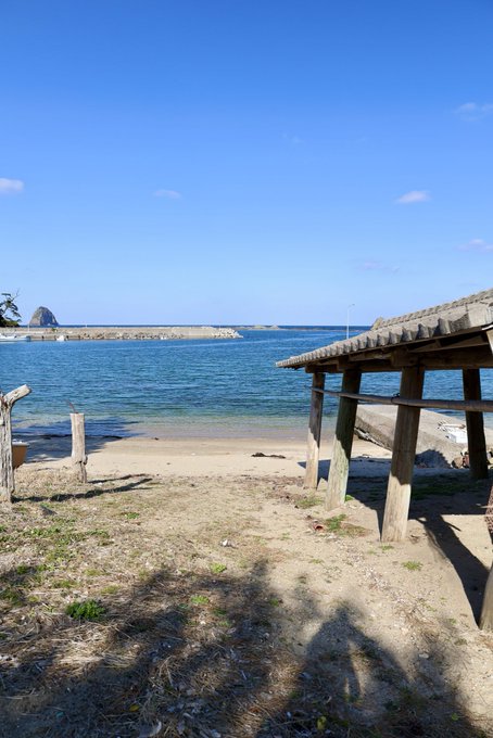 隠岐の島町卯敷（うずき）地区ジオリゾートシンフォニーとは逆の方も砂浜が有り綺麗な景色です。#隠岐 #離島 #風景 #船の