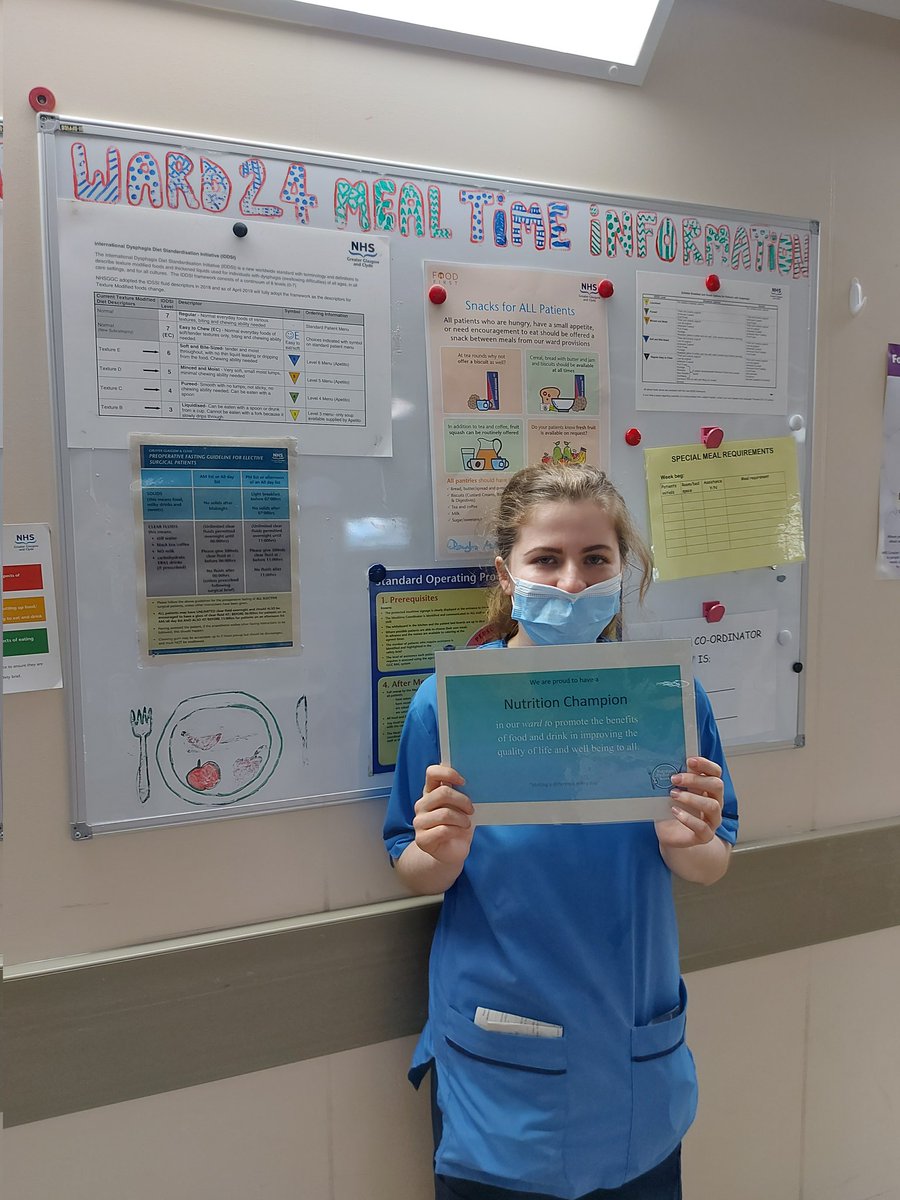 Education continues in surgical ward 24 RAH Paisley with patients & staff discussing MUST snacks 😋 
@NHWeek  @RAHSurgery @NHSGGCDiet @NHSGGCClydeAHP 
@NHSGGC #Recovery
#nutritionandhydrationweek #Improvement