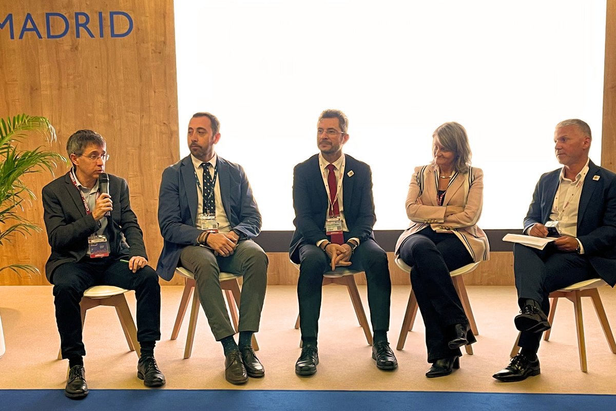 Casa47gob's tweet photo. En el stand de @MADRID en #MIPIM2023, el director de Producción, Javier Gónzalez, ha participado en la mesa Affordable Housing junto a Maria José Piccio-Marchetti, DG de Vivienda y Rehabilitación de 
@viviendaCMadrid, @JoseCardador, Faustino Díaz y Luis Noé Sánchez, de @Ipex_clm https://t.co/DpnWXd54Aa