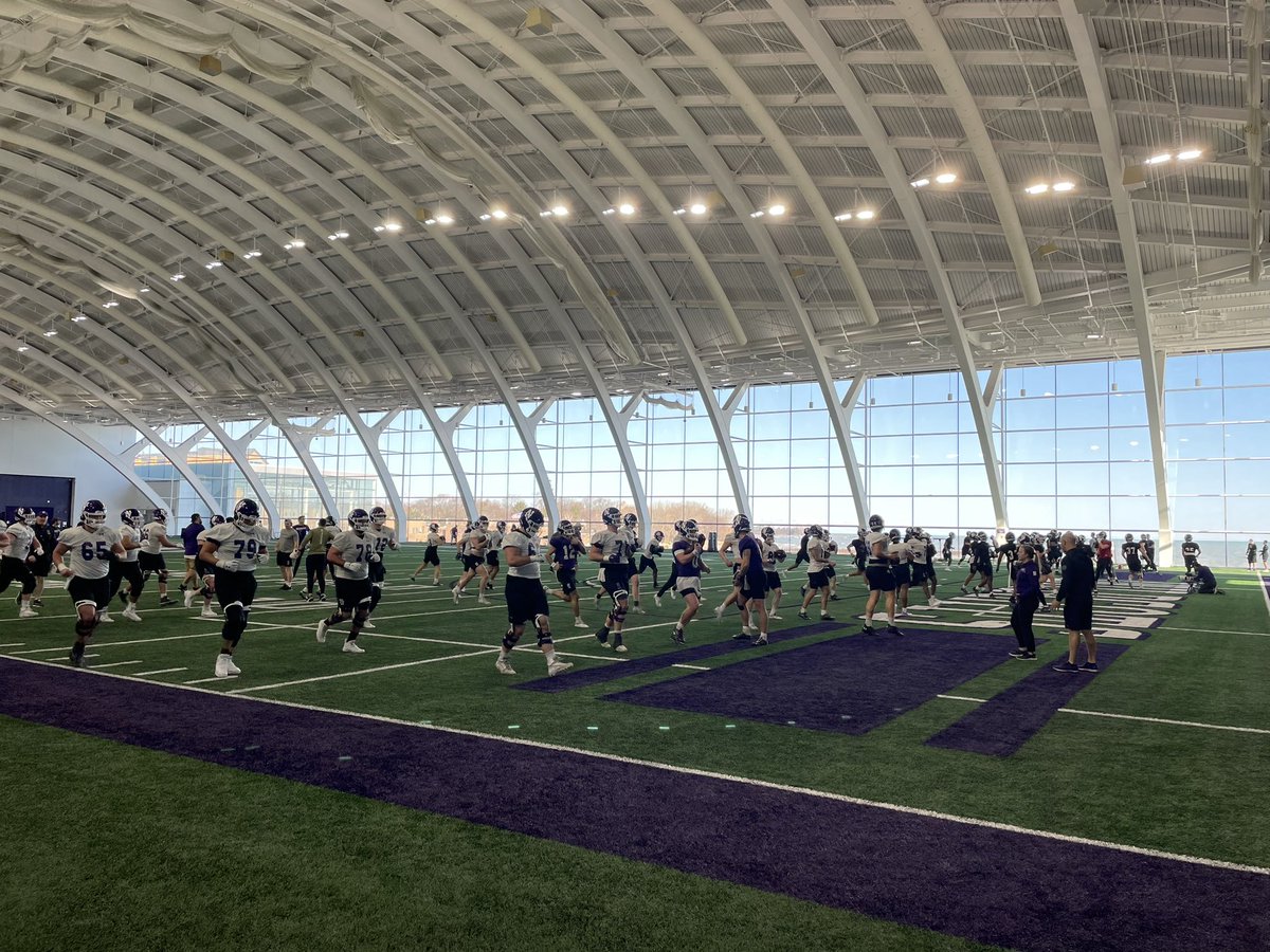 drewminich1's tweet photo. Had a great visit up at Northwestern! Can’t wait to get back up there! Thank you @NU_CoachMac @PatFitzgerald23 https://t.co/CD9At7YlEJ