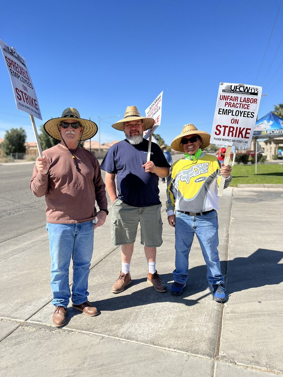 Until we hear back from the judge regarding Spreckels’ attempt at a strike injunction, these dedicated union members will continue to HOLD THE LINE!
#ufcw #spreckels #sugarstrike #brawley #onstrike #holdtheline