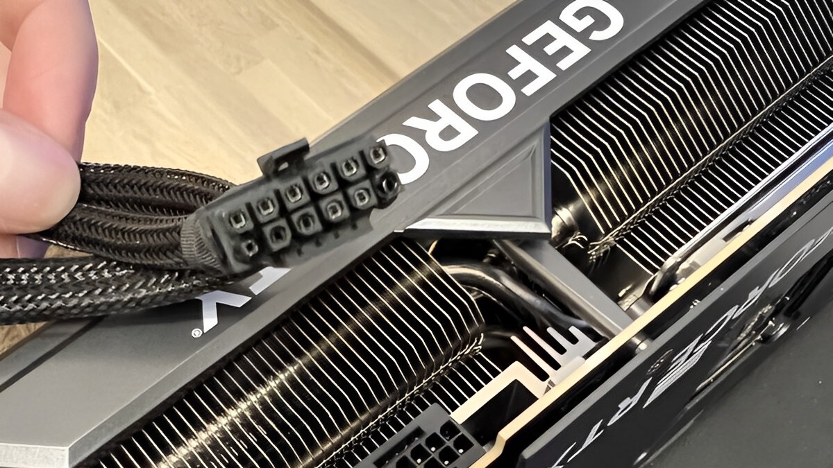 CeotechI's tweet photo. Intel offre la soluzione al problema delle RTX 4090 bruciate
#CavodiAlimentazione #Componenti #Computer #Connettori #GeForceRTX4090 #GPU #GPUNVIDIA #Hardware #Intel #NVIDIA #PC #Presa #Problema #RTX4090 #SchedaGrafica #SchedaVideo #Soluzione #TechNews
https://t.co/A0eNViieF4 https://t.co/p0wF51RvTB