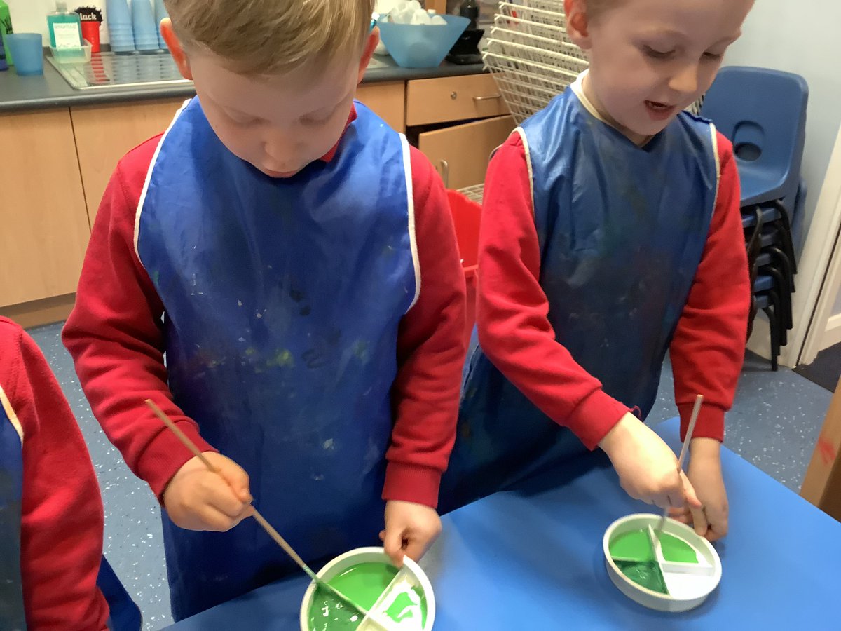Barfordstpeters's tweet photo. What happens if… 
Lots of fun in Reception today mixing to make new colours for some very special daffodil paintings #BSPart #BSPeyfs https://t.co/hEqaTOLmau