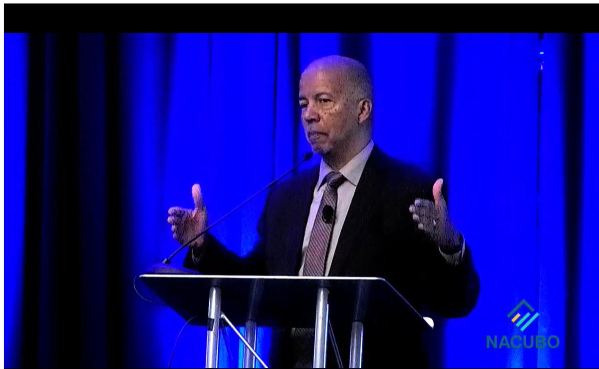 WaytNoMore's tweet photo. I joined @NACUBO's Student Financial Services Conference online again today-and am glad I did! Dr. Generals, president of the Community College of Philadelphia, engaged attendees in a student-centered discussion about college prices, technology, resource limitations, and more. https://t.co/xIV9sPu21O