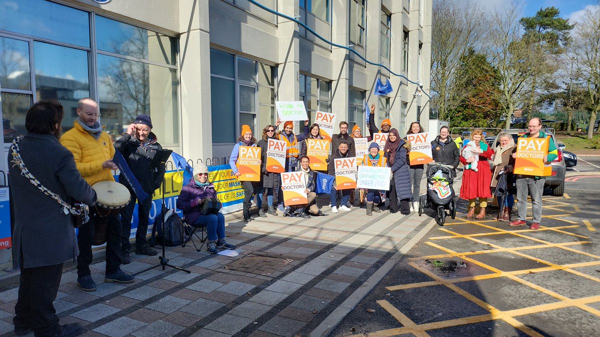 Sue Wyton (@suewyton) on Twitter photo This wonderful group of doctors outside <a href="/BWH_NHS/">Bham Women's Hosp 💙</a>, asking to be paid a wage that not only reflects their responsibility and skill, but in line with inflation. Come on <a href="/RishiSunak/">Rishi Sunak</a> check your back pockets will you? #DoctorsStrike #JuniorDoctorsStrike This wonderful group of doctors outside <a href="/BWH_NHS/">Bham Women's Hosp 💙</a>, asking to be paid a wage that not only reflects their responsibility and skill, but in line with inflation. Come on <a href="/RishiSunak/">Rishi Sunak</a> check your back pockets will you? #DoctorsStrike #JuniorDoctorsStrike