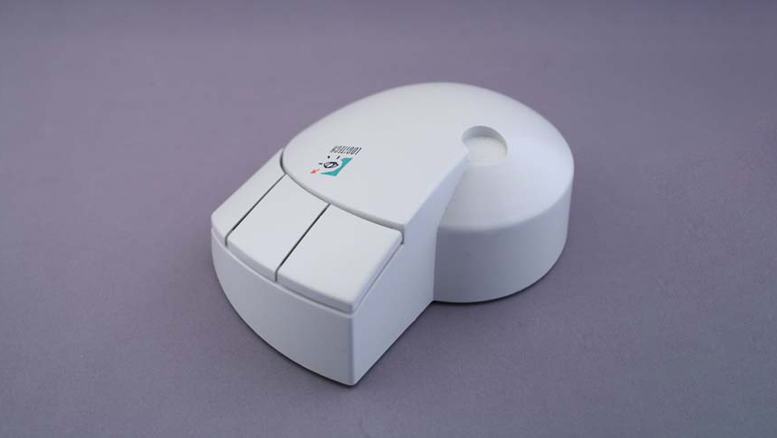 basrieter's tweet photo. @LogitechG That was the Logitech Mouseman Cordless https://t.co/gGzmezMEBG