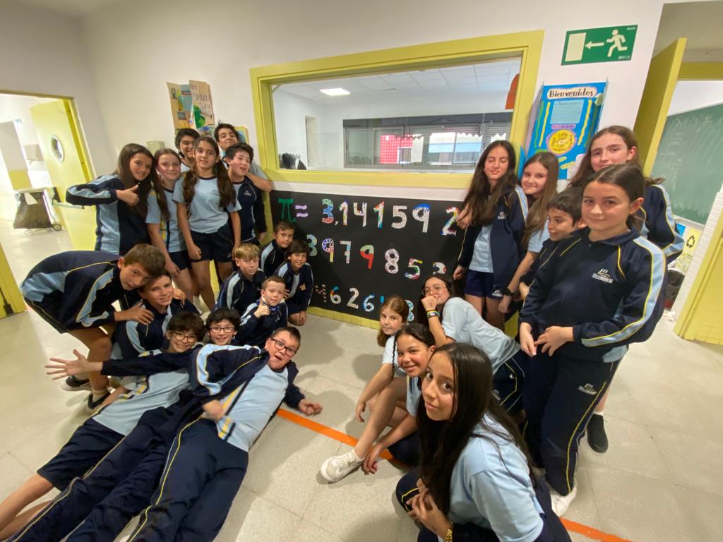 CCMiramadrid's tweet image. Los alumnos del Colegio Miramadrid celebraron el día internacional de las matemáticas con entusiasmo, participando en diversas actividades con los decimales de pi. 
¡Feliz día de las matemáticas!

#colegiomiramadrid #miramadrid #googlereference #pi #3.14 #matemáticas #unesco