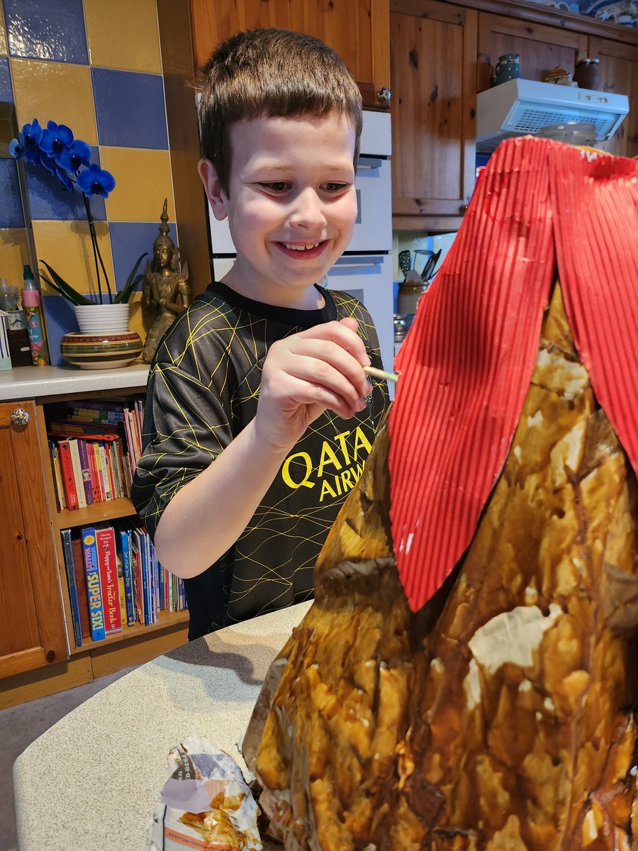 Ralphs volcano coming along nicely <a href="/AvonwoodYear3/">Avonwood Primary School Year 3 Team</a>