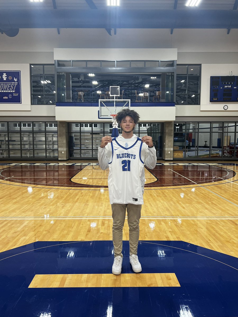 I’m so excited to announce my commitment to Illinois College!!! Huge thank you to <a href="/CoachSchweer/">Steve Schweer</a> and <a href="/CoachJay6W/">Jay Rowell</a> for giving me the opportunity to continue my academic and athletic career at such a great school. I also want to thank my family for all their help along the way