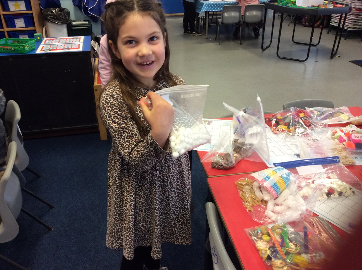 InfantWalsh's tweet photo. For our 100th day of Reception celebration, the children brought in bags of 100 objects that had been carefully counted at home. There were 100 pennies, 100 mints, 100 fennel seeds and even 100 pieces of Lego! We also made Happy 100 day cards and crowns. https://t.co/nO0nB5ygAP