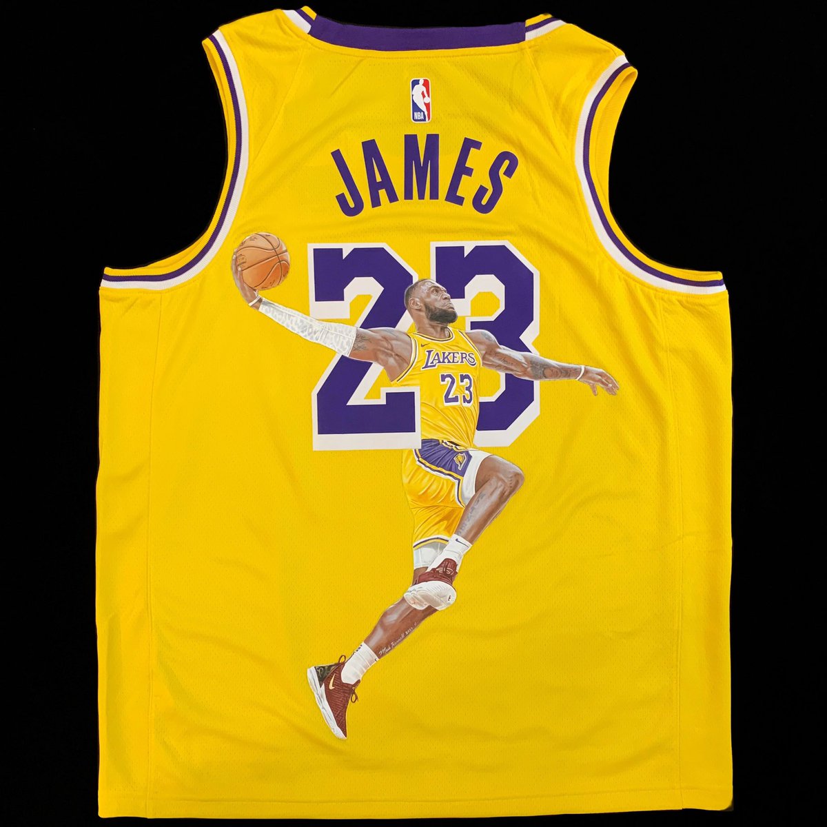 MKannell's tweet photo. Hand painted @KingJames Lakers jersey. https://t.co/m6kc19q4jk