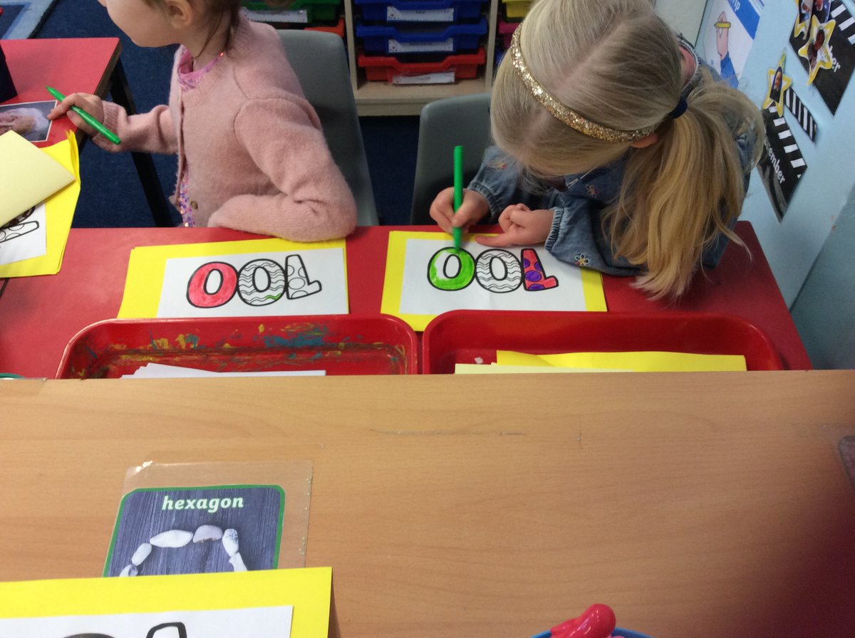 InfantWalsh's tweet photo. For our 100th day of Reception celebration, the children brought in bags of 100 objects that had been carefully counted at home. There were 100 pennies, 100 mints, 100 fennel seeds and even 100 pieces of Lego! We also made Happy 100 day cards and crowns. https://t.co/nO0nB5ygAP
